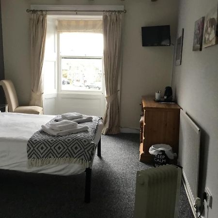 Kings Arms Hotel 리스 외부 사진