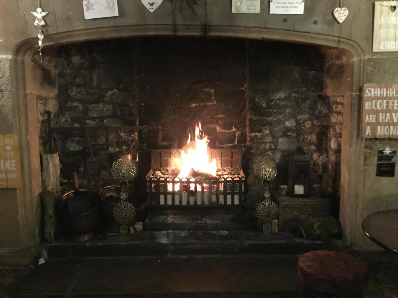 Kings Arms Hotel 리스 외부 사진