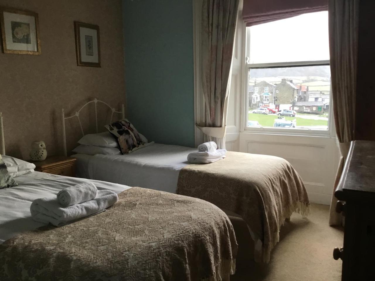 Kings Arms Hotel 리스 외부 사진